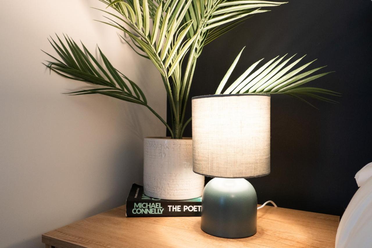 Stunning 2-Bedroom Home In City Centre With Wi-Fi! Royal Tunbridge Wells Εξωτερικό φωτογραφία